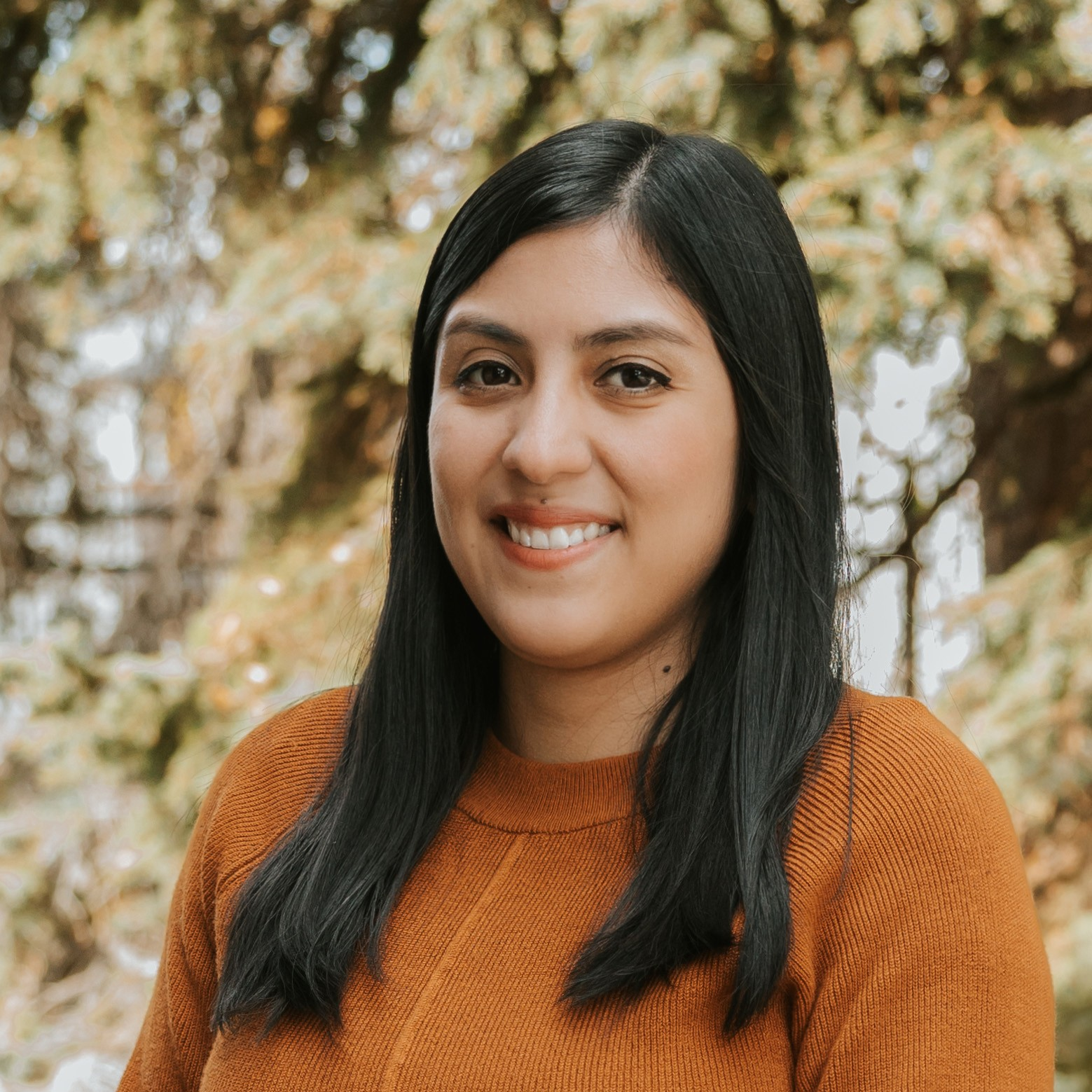 Angela Molina Headshot